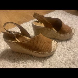 MARC FISHER WEDGE PLATFORM ESPADRILLES SZ 6.5 tan